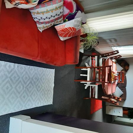 Intrepid Bed & Breakfast Christchurch Luaran gambar